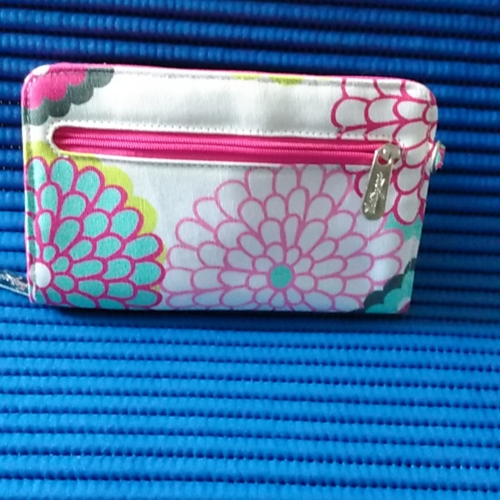 Thirty One - Picture 2 of 6
